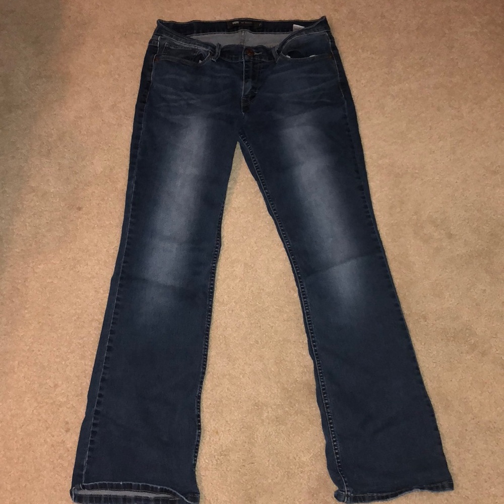 Levi’s 524 Bootcut sz 11 dark wash